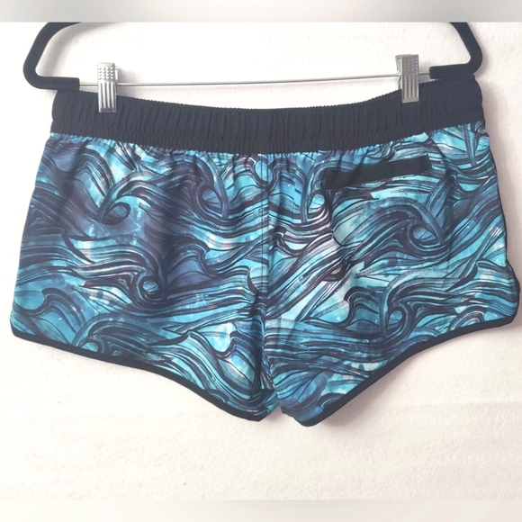 Salt Life Tidal WaveWomen's Shorts NWT Size XL Black And Blue SLJ4024 - Picture 2 of 7